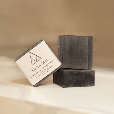 Charcoal Cleansing Bar works great to help clear out impurities without drying out your skin thanks to the addition of olive oil. The size will fit perfectly in your hand for easy cleansing and will leave your skin feeling clean, and refreshed with the cooling scent from peppermint oil. Perfect for all skin types.