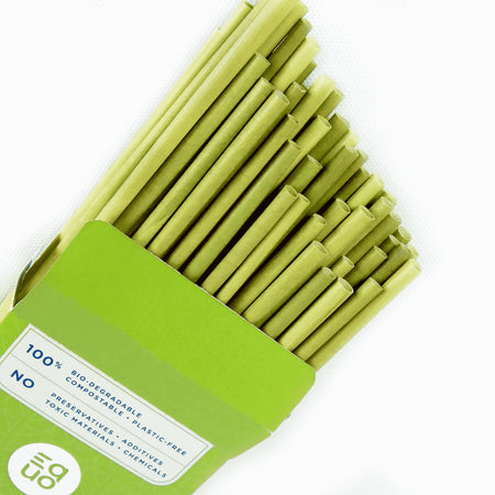 EQUO grass drinking straws in green box. Made with Grass, 100% natural and compostable.