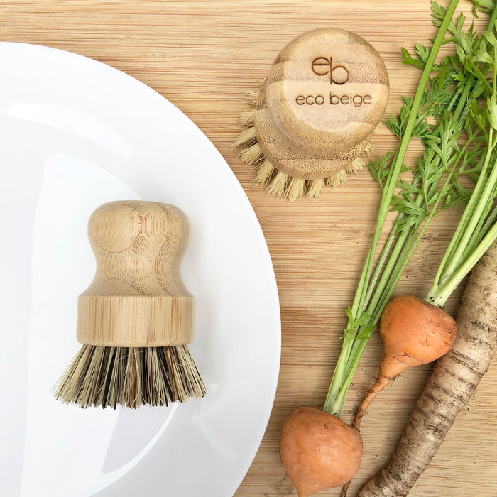 Eco Beige two color natural coconut dish scrubs with bamboo handle. Mixed coconut color scrub used for dish cleaning, natural color scrub used for fruits and veggies cleaning. Eco Beige logo engraved on the top of handle.