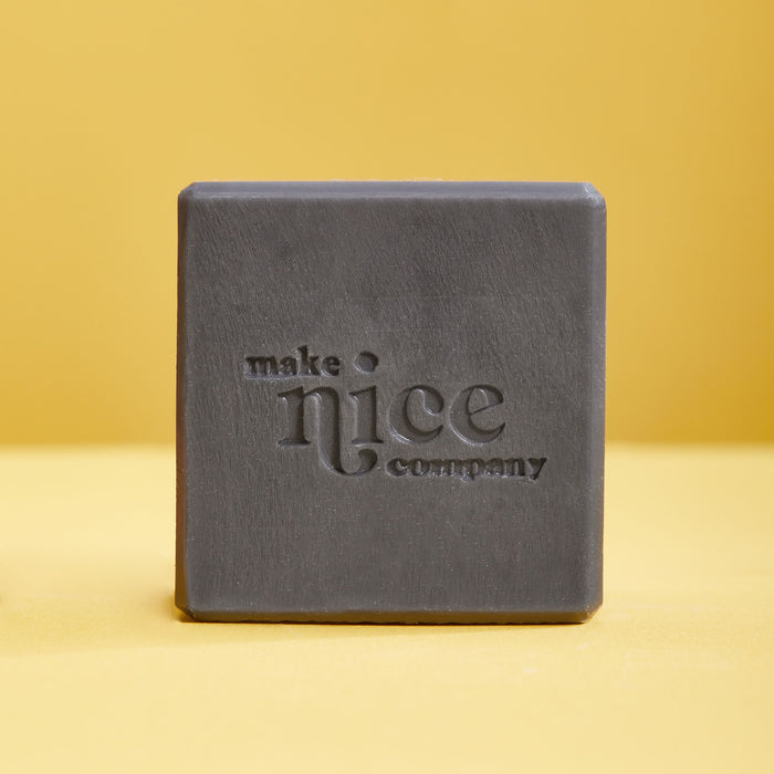 https://ecobeige.com/cdn/shop/products/make-nice-company-ecofriendly-charcoal-solid-dish-soap-tone-black-dish-block-kitchen-cleaning-sustainable-compostable-organic-chemical-free-plastic-alternative-vancouver-Eco-Beige-2_700x700.jpg?v=1627257416